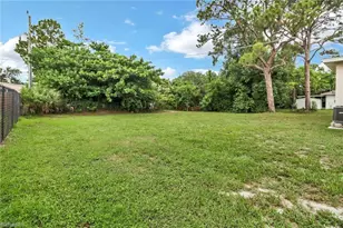 870 109th Ave N, Naples, FL 34108 - Photo 20