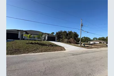 4622 26th St SW, Lehigh Acres, FL 33973 - Photo 2