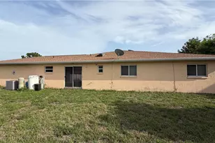2815 NW 26th Terrace, Cape Coral, FL 33993 - Photo 4