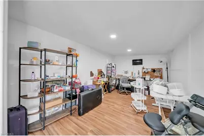 2202 Parkview Dr, Fort Myers, FL 33905 - Photo 12