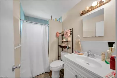 2202 Parkview Dr, Fort Myers, FL 33905 - Photo 8