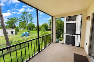 2079 Barkeley Ln, Fort Myers, FL 33907 - Photo 4