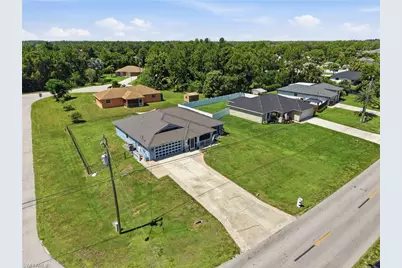 404 Parkdale Blvd, Lehigh Acres, FL 33974 - Photo 38