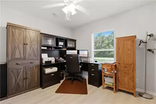 404 Parkdale Blvd, Lehigh Acres, FL 33974 - Photo 20