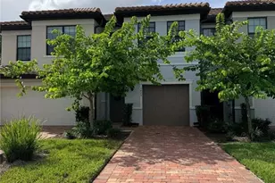 1425 Weeping Willow Ct, Cape Coral, FL 33909 - Photo 2