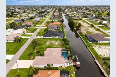 1729 SW 29th Ter, Cape Coral, FL 33914 - Photo 8
