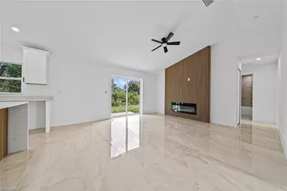 4405 E 11th St, Lehigh Acres, FL 33972 - Photo 4
