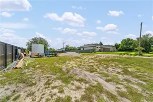 1405 Bruce Ave S, Lehigh Acres, FL 33976 - Photo 20