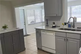 2705 SE 17th Ave, Cape Coral, FL 33904 - Photo 18