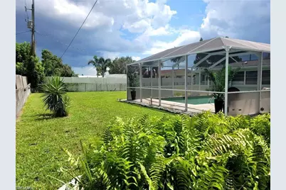 2705 SE 17th Ave, Cape Coral, FL 33904 - Photo 4