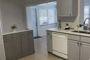 2705 SE 17th Ave, Cape Coral, FL 33904 - Photo 16