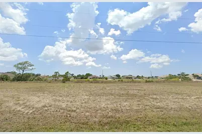 1224 NE 19th Pl, Cape Coral, FL 33909 - Photo 2