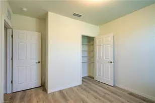 919 NE 11th St, Cape Coral, FL 33909 - Photo 20