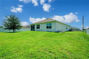 919 NE 11th St, Cape Coral, FL 33909 - Photo 38