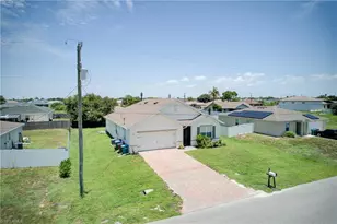 919 NE 11th St, Cape Coral, FL 33909 - Photo 34
