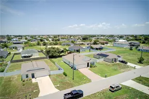919 NE 11th St, Cape Coral, FL 33909 - Photo 44