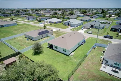 919 NE 11th St, Cape Coral, FL 33909 - Photo 28