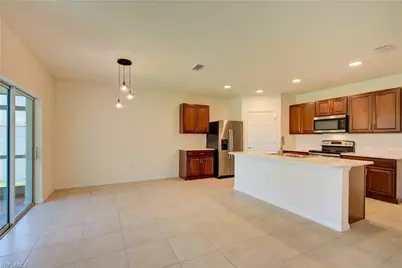 919 NE 11th St, Cape Coral, FL 33909 - Photo 6