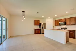 919 NE 11th St, Cape Coral, FL 33909 - Photo 6