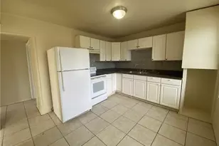8110 Howell Ave, North Fort Myers, FL 33917 - Photo 4