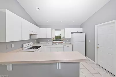 205/207 Homer Ave S, Lehigh Acres, FL 33973 - Photo 10