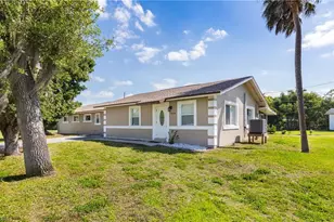 1818/1822 Stevenson Rd, North Fort Myers, FL 33917 - Photo 2