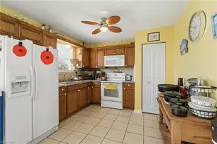 2303 NE 23rd Ave, Cape Coral, FL 33909 - Photo 10