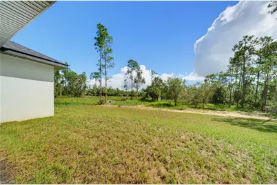 1318 Roosevelt Ave, Lehigh Acres, FL 33972 - Photo 10