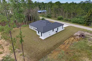 1318 Roosevelt Ave, Lehigh Acres, FL 33972 - Photo 6