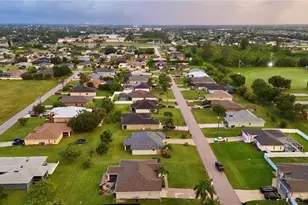 1305 SW 22nd Pl, Cape Coral, FL 33991 - Photo 32