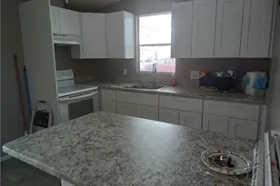 4999 Gulfgate Ln, Saint James City, FL 33956 - Photo 4