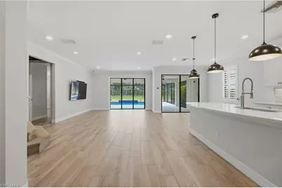 16277 Borelle Cir, Naples, FL 34110 - Photo 6