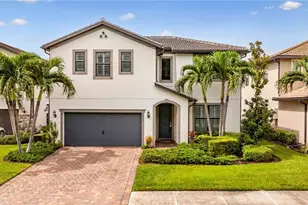 16277 Borelle Cir, Naples, FL 34110 - Photo 2