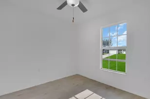 918 NE 12th St, Cape Coral, FL 33909 - Photo 12