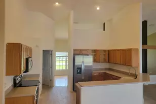 501 SW 9th St, Cape Coral, FL 33991 - Photo 4
