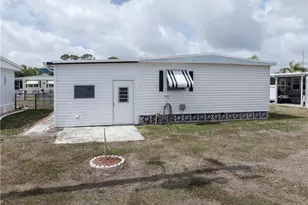 203 Harvest Ln, North Fort Myers, FL 33917 - Photo 36
