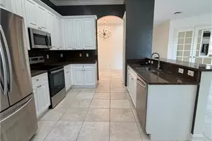 7060 San Lorenzo Ct, Fort Myers, FL 33966 - Photo 12