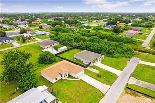 2909 38th St SW, Lehigh Acres, FL 33976 - Photo 8