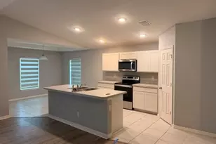 3637 NE 10th Ave, Cape Coral, FL 33909 - Photo 2