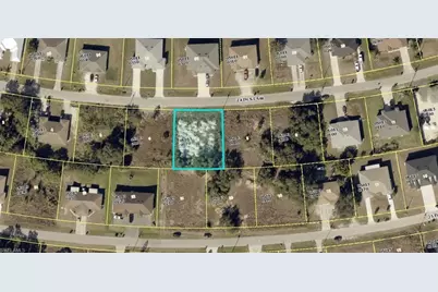 4427 24th St SW, Lehigh Acres, FL 33973 - Photo 4
