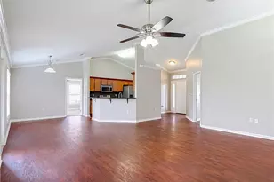 3511 SW 8th Pl, Cape Coral, FL 33914 - Photo 4