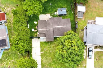 480 Valley Dr, Lehigh Acres, FL 33936 - Photo 10