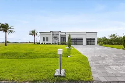 806 NW 33rd Ave, Cape Coral, FL 33993 - Photo 2