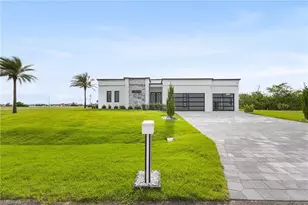 806 NW 33rd Ave, Cape Coral, FL 33993 - Photo 2