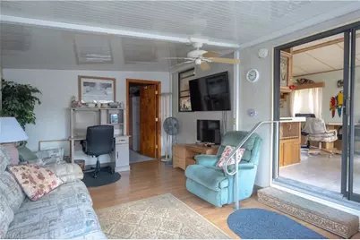 183 Caravan Cir, North Fort Myers, FL 33903 - Photo 4