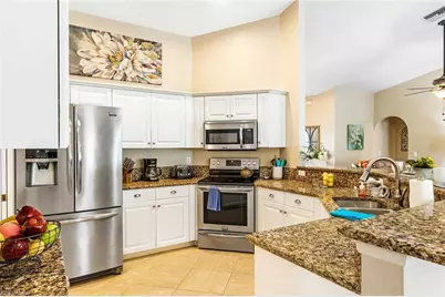 4226 SW 14th Pl, Cape Coral, FL 33914 - Photo 6