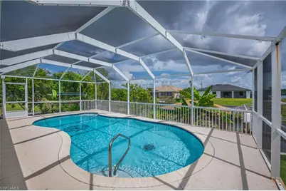 201 NE 17th Ter, Cape Coral, FL 33909 - Photo 4