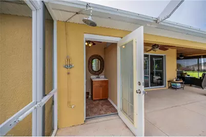 201 NE 17th Ter, Cape Coral, FL 33909 - Photo 28