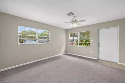 825 Courtington Ln #2, Fort Myers, FL 33919 - Photo 4