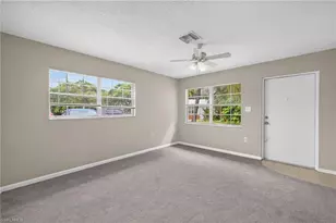 825 Courtington Ln, Fort Myers, FL 33919 - Photo 4